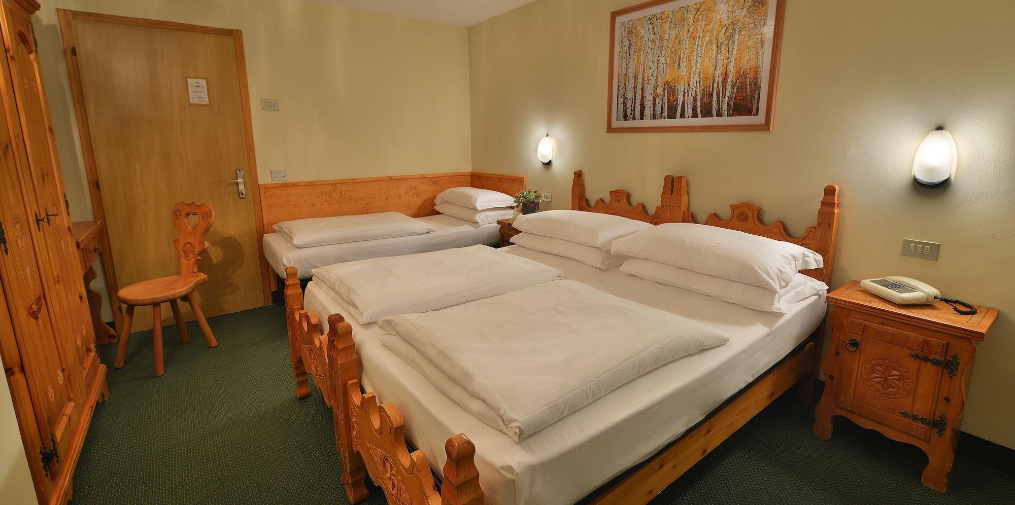 Hotel Loredana Livigno Luaran gambar